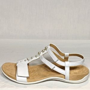 NEW Vionic Womens Ultra Comfortable Sandal Sz 9 white pearls